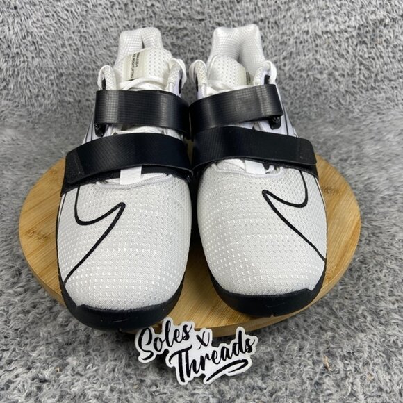 Athletic_Shoes